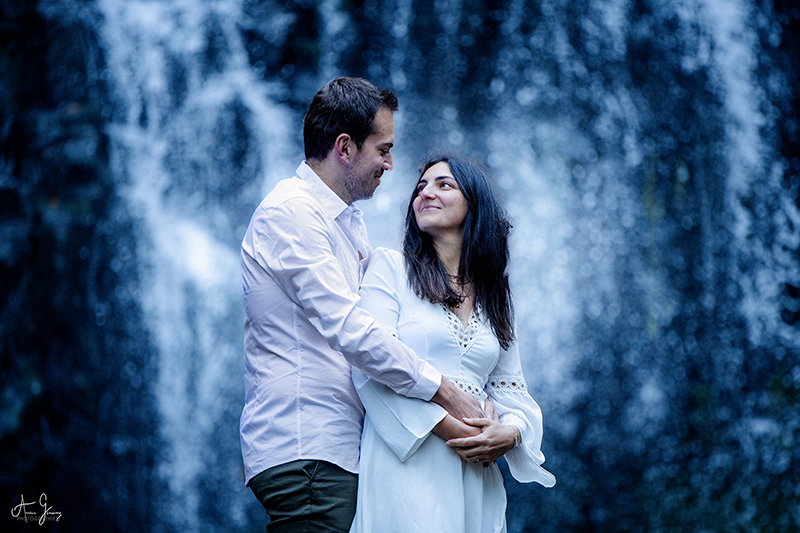 photographe couple haute loire cascade cascade de la beaume